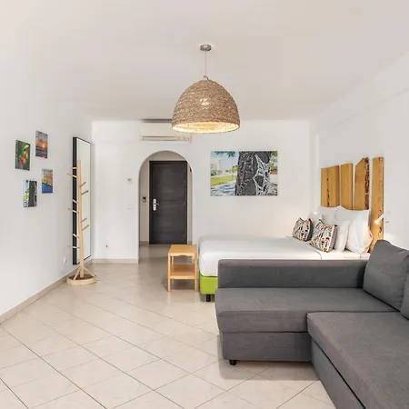 Estudios Salinas - Apartment *
