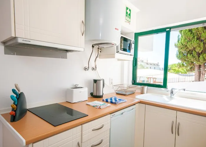 Estudios Salinas - アパート フゼタ