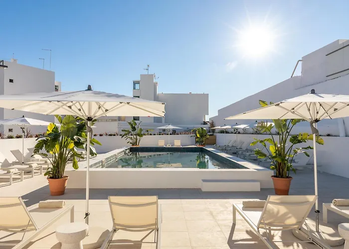 Estudios Salinas - アパート *